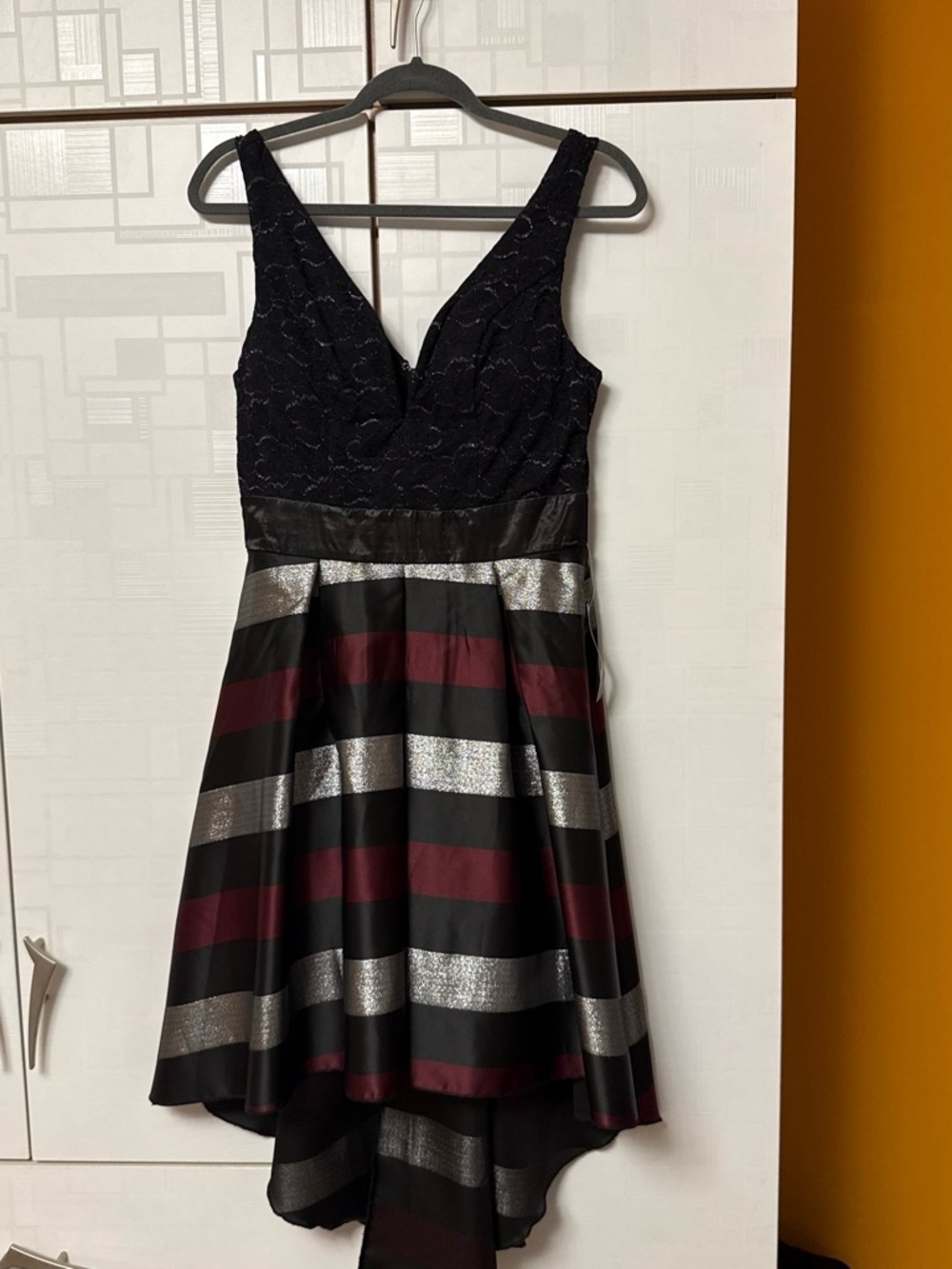 V-Neck Sleeveless High-Low Stripe Party Dress in Black and Burgundy